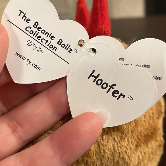 Ty Beanie Ballz 2011 Hoofer the Round Reindeer Excellent Condition NWT 5” - Picture 8 of 10